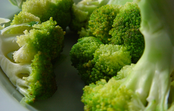 Sulforafan – największe bogactwo brokułów  