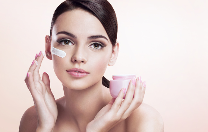 Retinol w kosmetykach – jedna z nielicznych substancji o udowodnionym działaniu