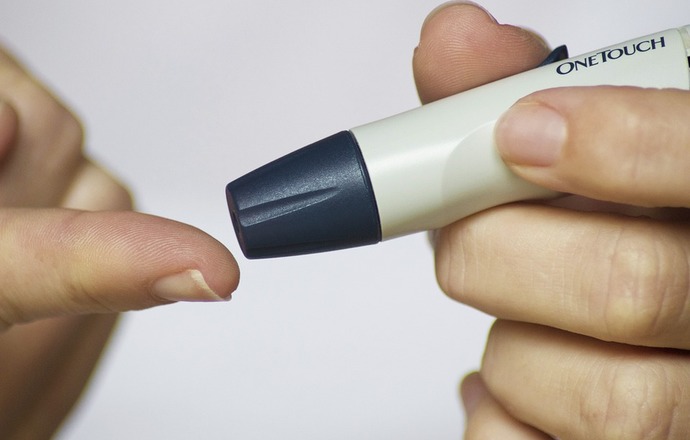 Naukowcy podejrzewają, że infekcja SARS-CoV-2 może wywołać cukrzycę