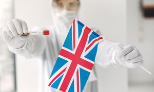 W Wielkiej Brytanii ruszają testy skuteczności przeciwciał monoklonalnych na COVID-19