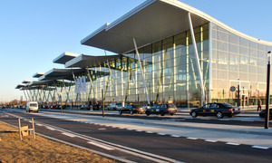 Na terenie lotniska we Wrocławiu startuje punkt do testów na COVID-19