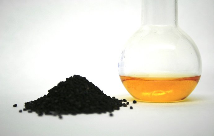 Olej z czarnuszki – wsparcie w łagodzeniu objawów atopowego zapalenia skóry