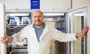 Prof. Jacek Jemielity: „Szczepionka przeciw COVID-19 uchyla drzwi do kolejnych zastosowań m