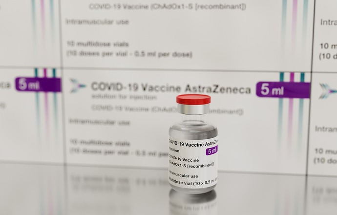 Ekspert EMA potwierdza związek między szczepionką AstraZeneca a bardzo rzadkimi zakrzepami 