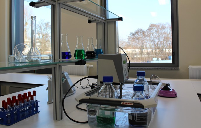 650 mkw. nowoczesnych laboratoriów oddane do dyspozycji wrocławskich biotechnologów