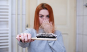 Postcovidowe wypadanie włosów – jak je powstrzymać?