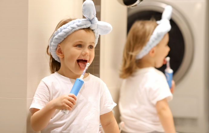 Czy dzieci mogą używać szczoteczki sonicznej do zębów?