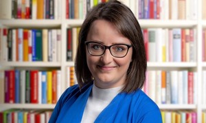 Polska neurolożka wykazała, że migrena nie znika po menopauzie. To mit, który szkodzi kobie