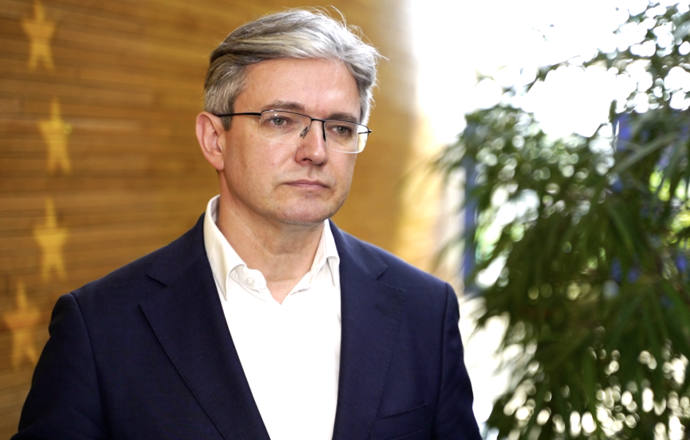 Nowy pakiet farmaceutyczny ma wyrównać szanse pacjentów w całej Unii. W Polsce na niektóre 