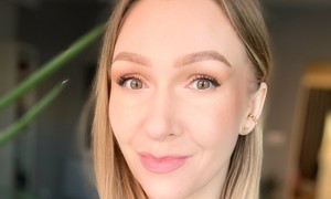 Joga twarzy – czy może zastąpić zabiegi medycyny estetycznej?