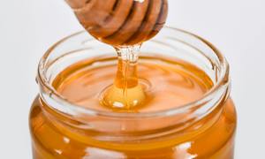 Miód i inne surowce pochodzenia pszczelego jako źródło cennych substancji bioaktywnych