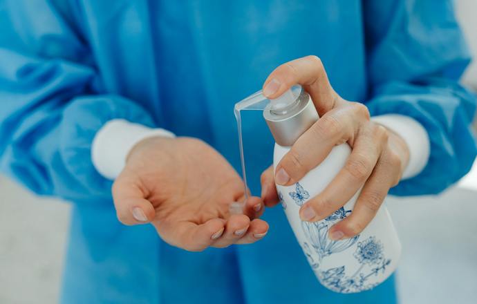 Beauty Talk #10 – Dr Anna Oborska: „Reklasyfikacja etanolu podważa wiarygodność regulacyjną