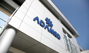 Adamed przejmuje od Sanofi zakład produkcyjny w Hiszpanii