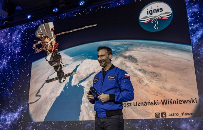 Kilkanaście tysięcy studentów i uczniów wzięło udział w spotkaniach technologiczno-naukowej