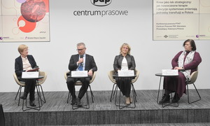 Hematolodzy: „Krew jest lekiem, którego będziemy potrzebować więcej, a którego nie da się w