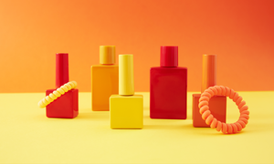 Darmowy przewodnik „Oznakowanie kosmetyków kolorowych – małe opakowania” od Kosmetycznych d