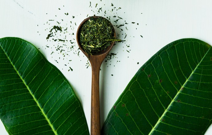 Dalekowschodnie surowce o działaniu seboregulującym i przeciwtrądzikowym