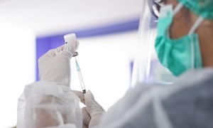 KE zatwierdza pierwszą skojarzoną szczepionkę przeciw grypie i COVID-19 