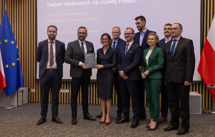 Jak skutecznie wzmocnić transfer wyników badań naukowych. Zespół doradczy MNiSW przedstawił