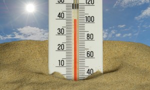 Leki też źle znoszą wysokie temperatury. Dlaczego warto sprawdzić apteczkę podczas fali upa
