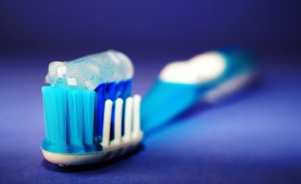 Przegląd substancji w produktach do higieny jamy ustnej – opis i wymagania