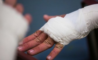 Wszystko, co warto wiedzieć o ranach przewlekłych – przyczyny, diagnoza, leczenie 