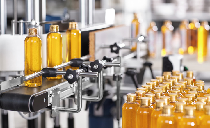 Optymalizacja produkcji w farmacji i kosmetyce – jak utrzymać tempo i kontrolę?