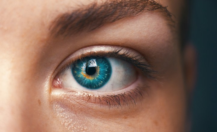 Elektroniczny implant przywraca zdolność czytania osobom z zaawansowaną atrofią siatkówki