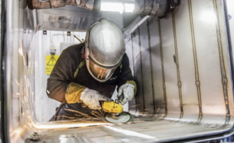 Standardy wykończenia powierzchni w sterylizatorach parowych dla środowisk GMP