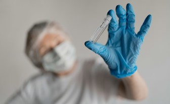 Agni Nnolim (THB LTD) o toksyczności surowców kosmetycznych i produktów codziennego użytku