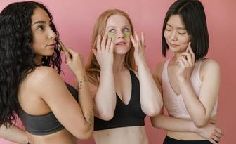 Codzienna pielęgnacja twarzy – wskazówki, rytuały i podstawowe składniki aktywne  