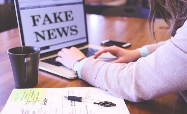 Naukowe słowa, nienaukowe obietnice. Jak pseudonauka sprzedaje zdrowie?