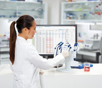 For show action pipettex 4.0 asset.screen smartstand.researcher.lab vi i rnn 20230622 00181669